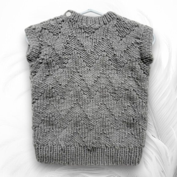 Handmade Knitted Gray Sweater Vest With Chevron Pattern — Cozy Wool Blend Pullov - Picture 2 of 7